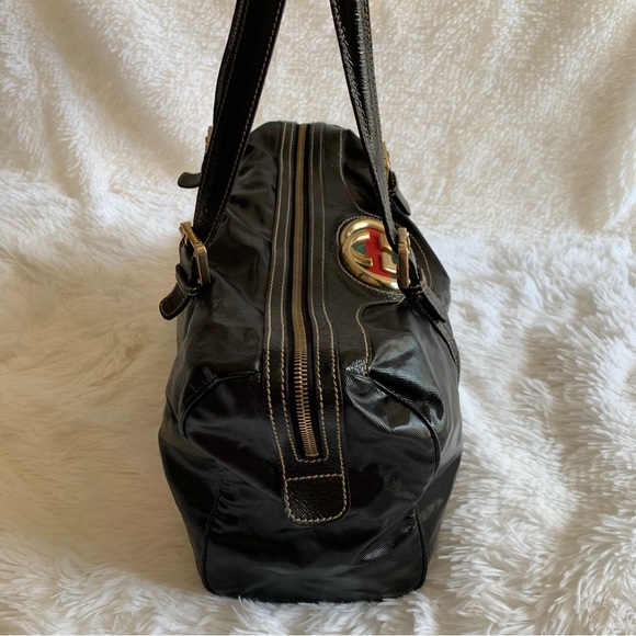 SOLD 🔵 Authenticated Gucci Brit Boston Bag. Black Patent Leather. - Picture 4 of 15